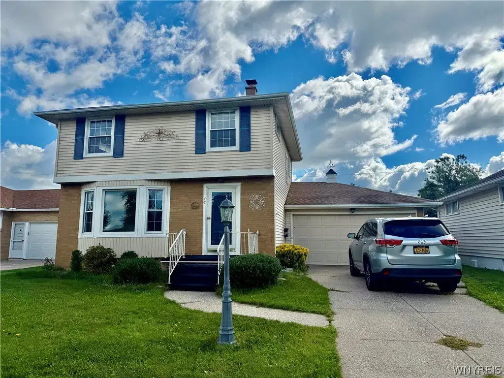 47 Leonore Road, Amherst