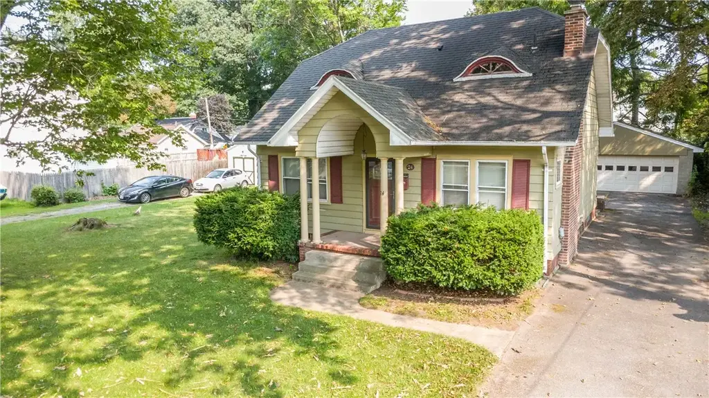 24 Hager Road, Greece