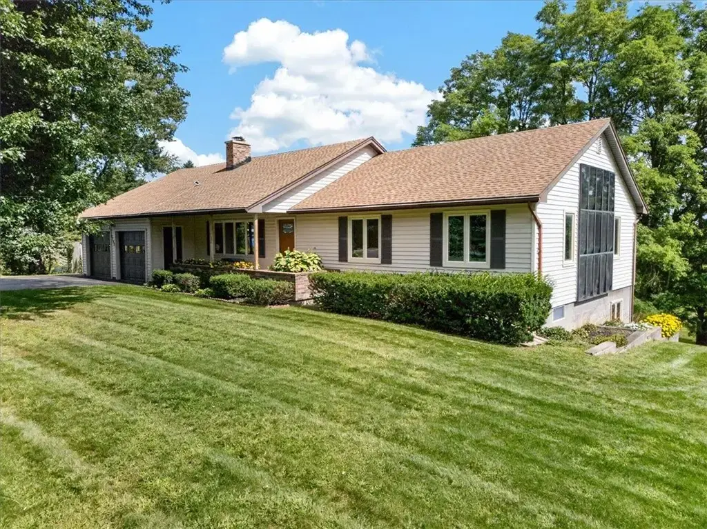 1742 Fairport Nine Mile Point Rd, Penfield