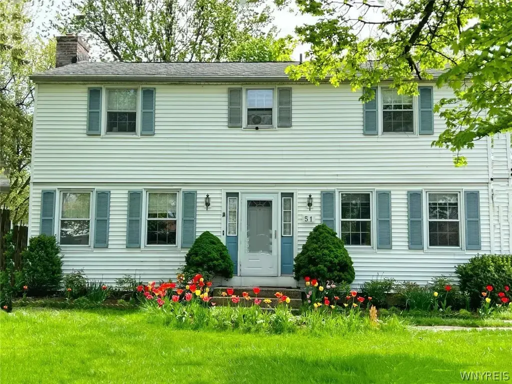 51 Sudbury Lane, Amherst
