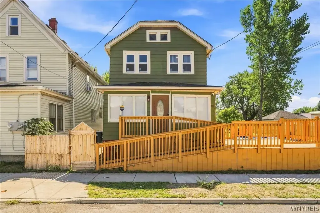 87 Roland Avenue, Lackawanna