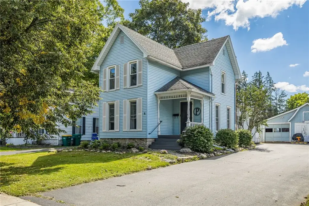 8 Union St, Leroy