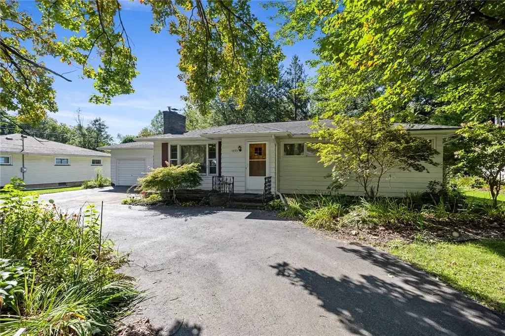 1093 Westside Drive, Chili