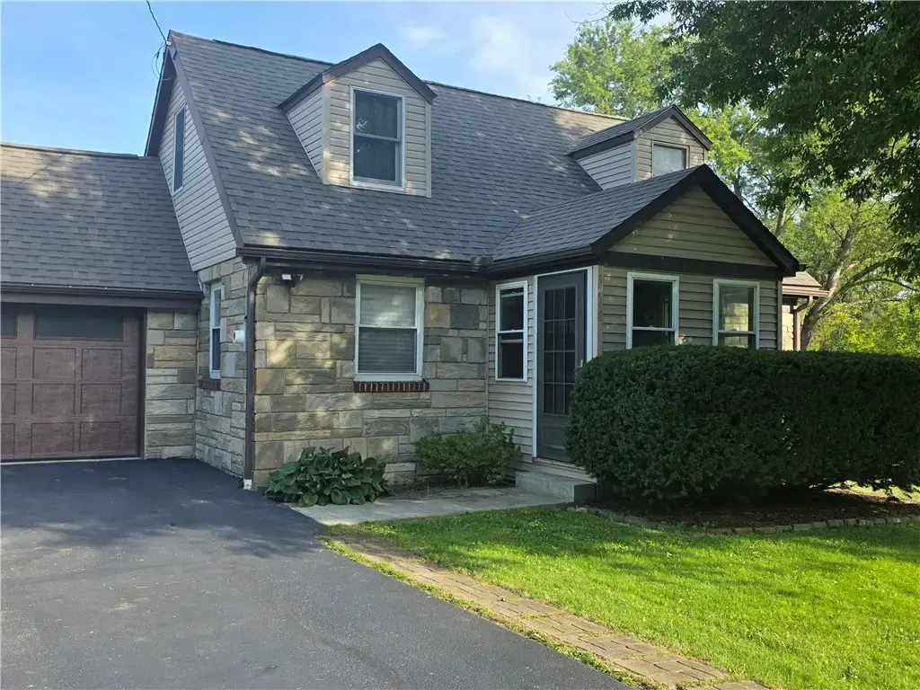 3748 Watkins Road, Veteran