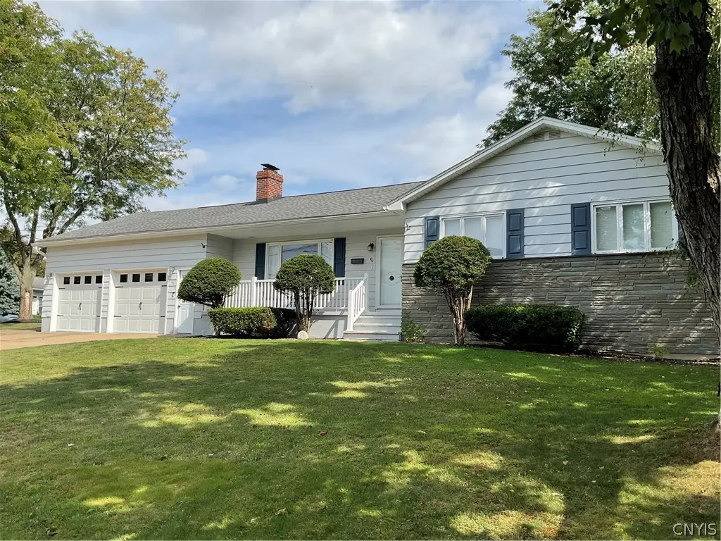 Photo of Listing #S1710373