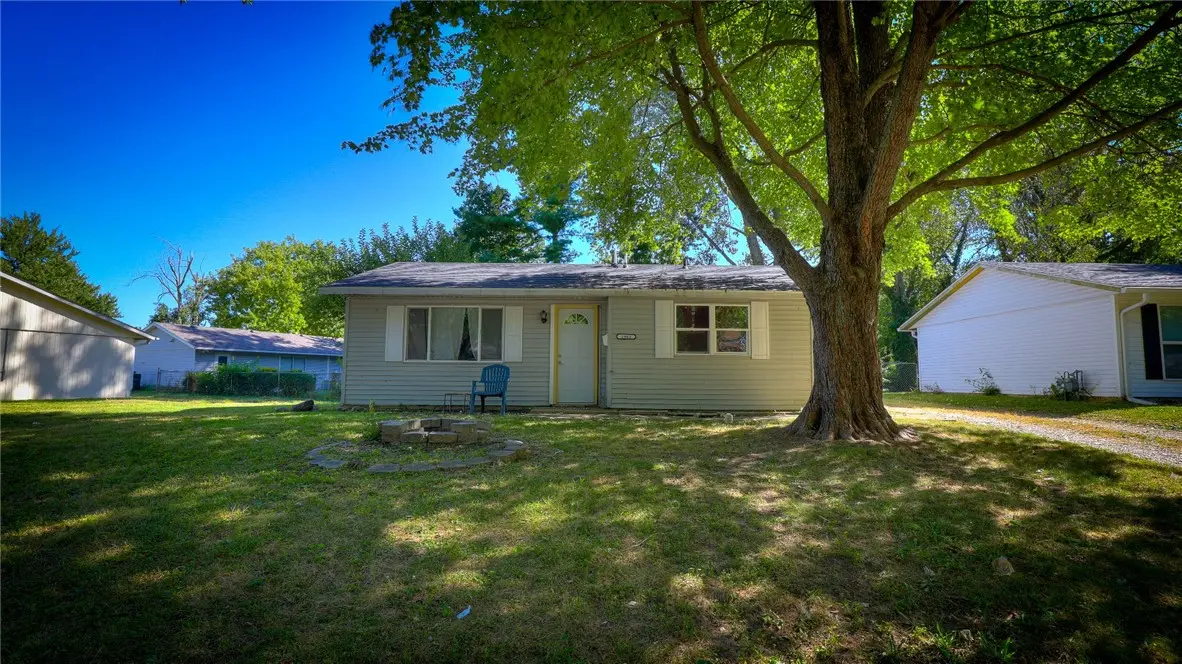 1963 Sir Richard Court, Decatur