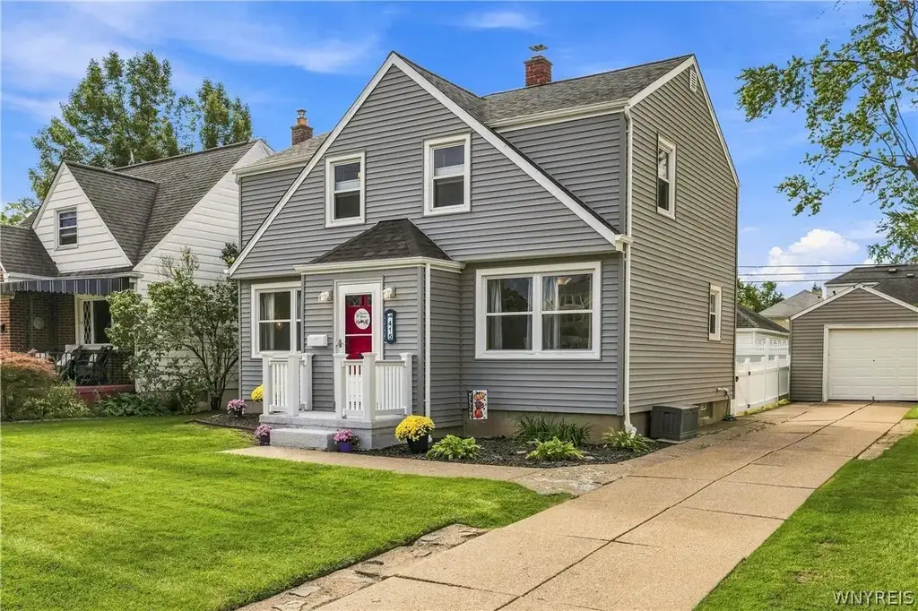 415 Knowlton Avenue, Tonawanda