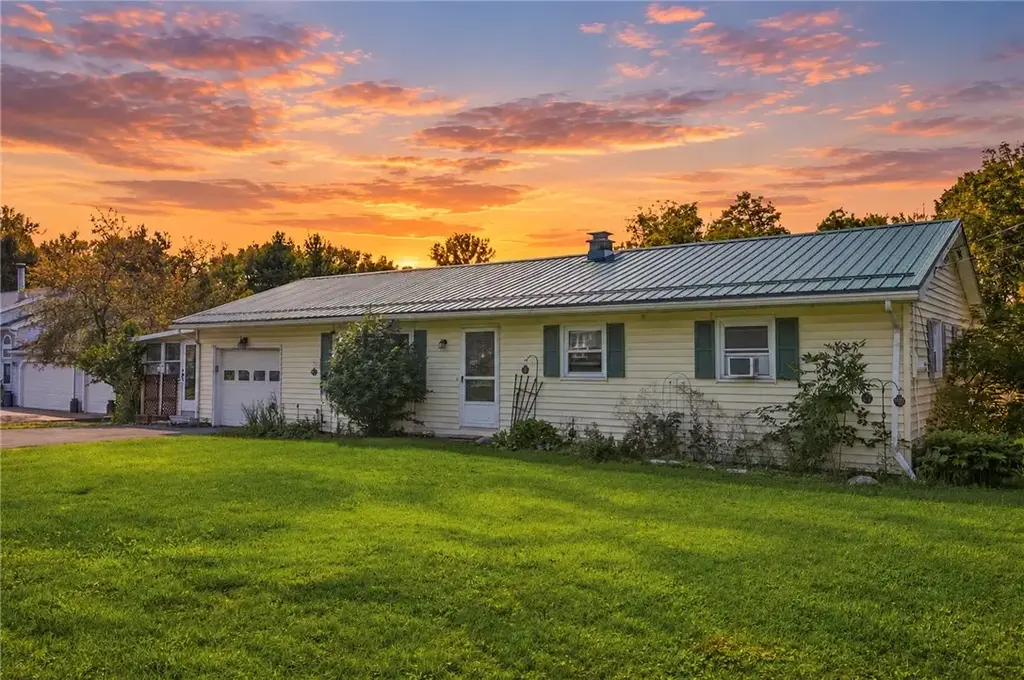 9378 Clipnock Road, Stafford