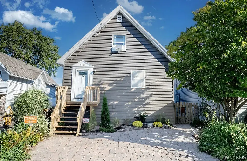 5969 Ontario Street, Newfane