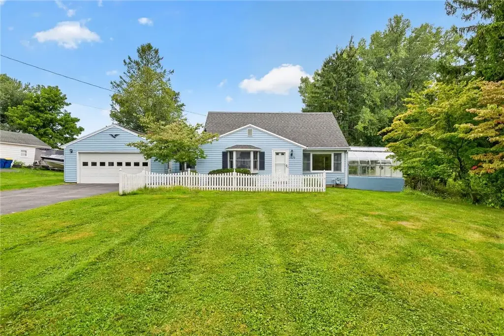 1070 Shoemaker Road, Webster