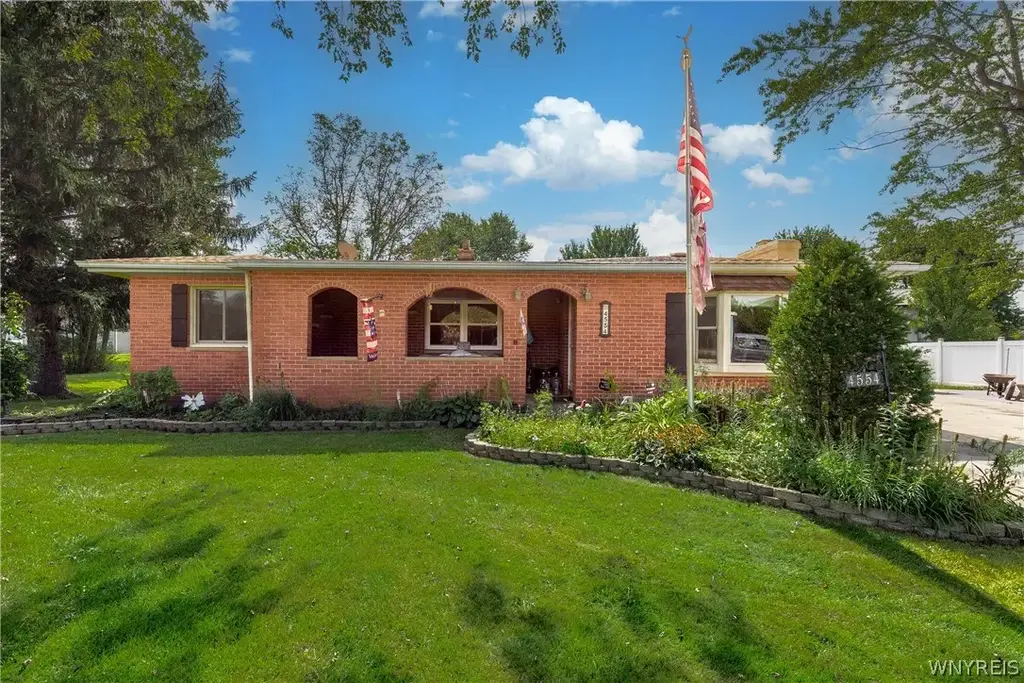 4554 Meyer Road, Pendleton