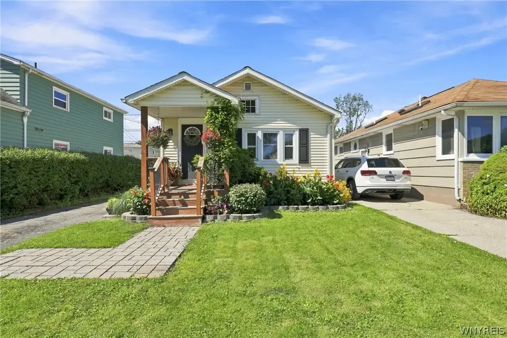 136 Lyndale Avenue, Tonawanda