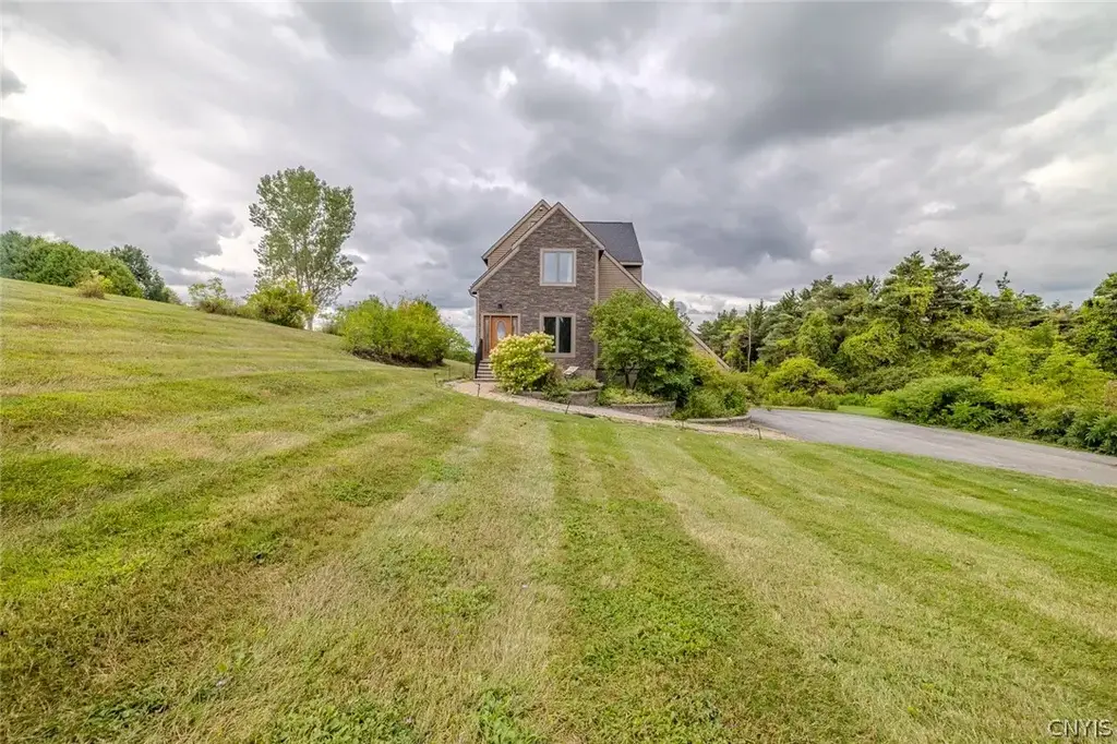 6989 Harp Road, Lincoln