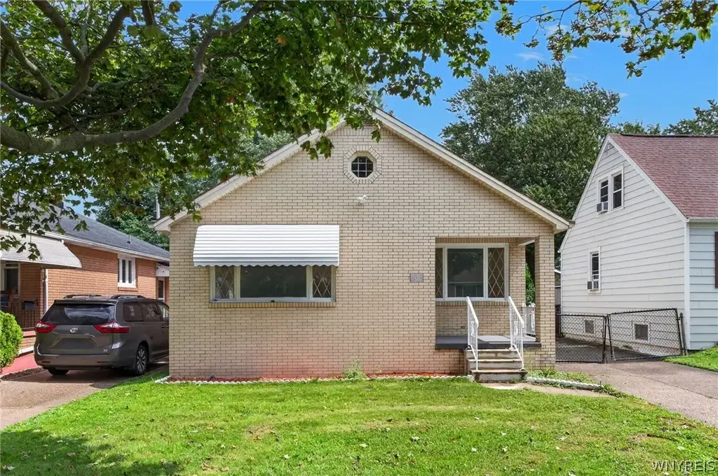 135 Mildred Drive, Cheektowaga