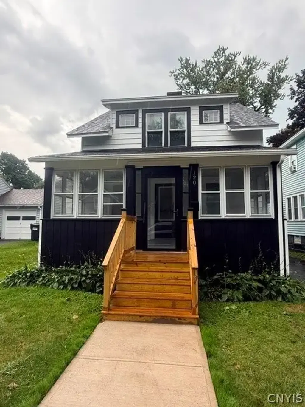 120 Maplewood Avenue, Syracuse