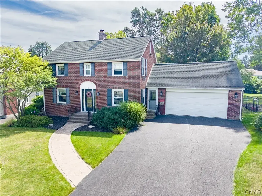 418 Radcliffe Road, DeWitt