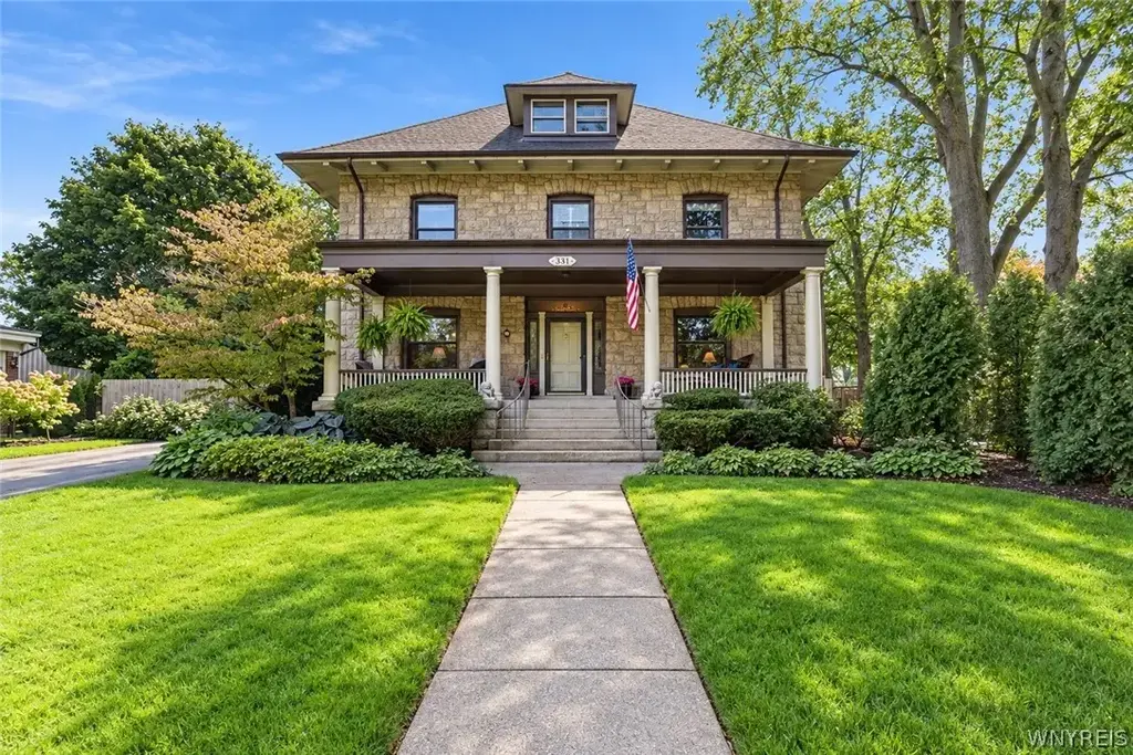215 Beard Avenue, Buffalo
