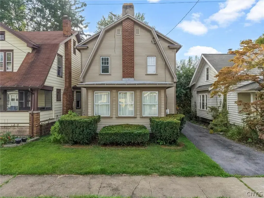 130 Clifton Place, Syracuse