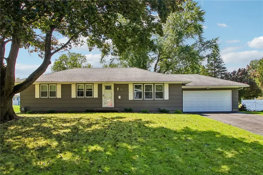 86 Wedgewood Drive, Penfield