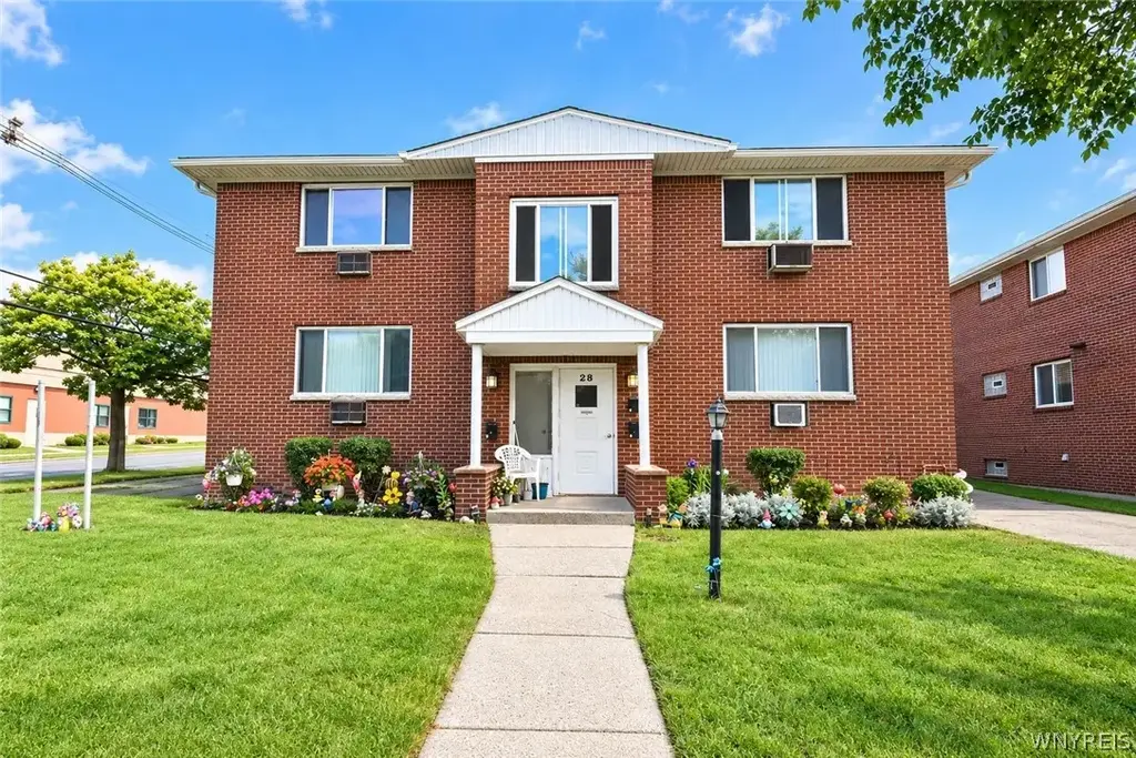 28 Mallory Road # 4, Tonawanda
