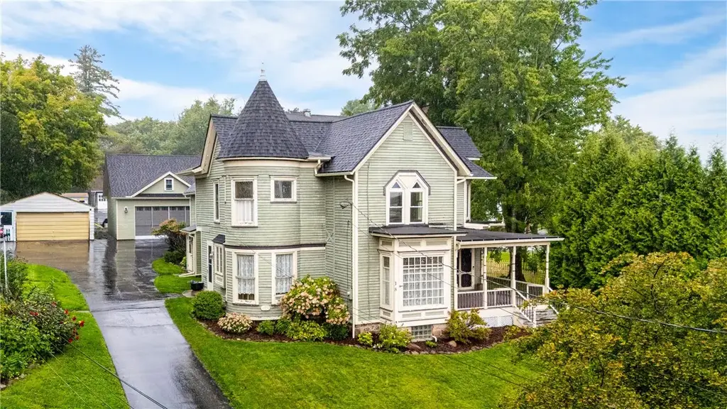 18 W Buffalo Street, Riga