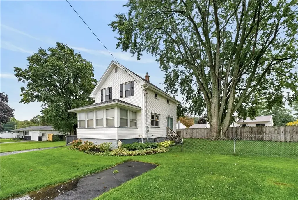 61 Gates Greece Townline Road, Gates