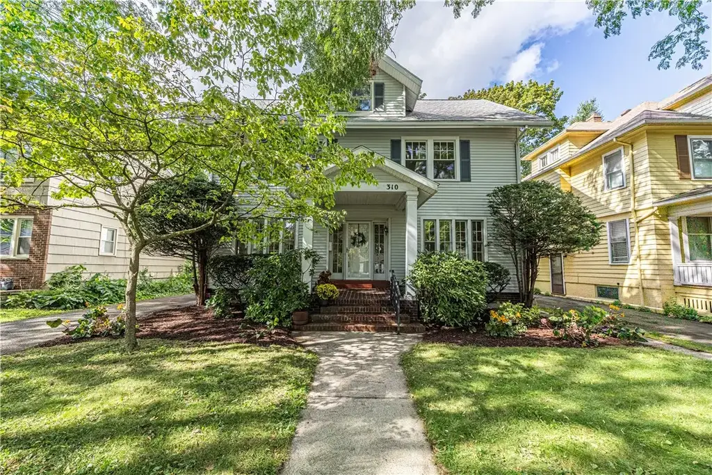 310 Canterbury Road, Rochester