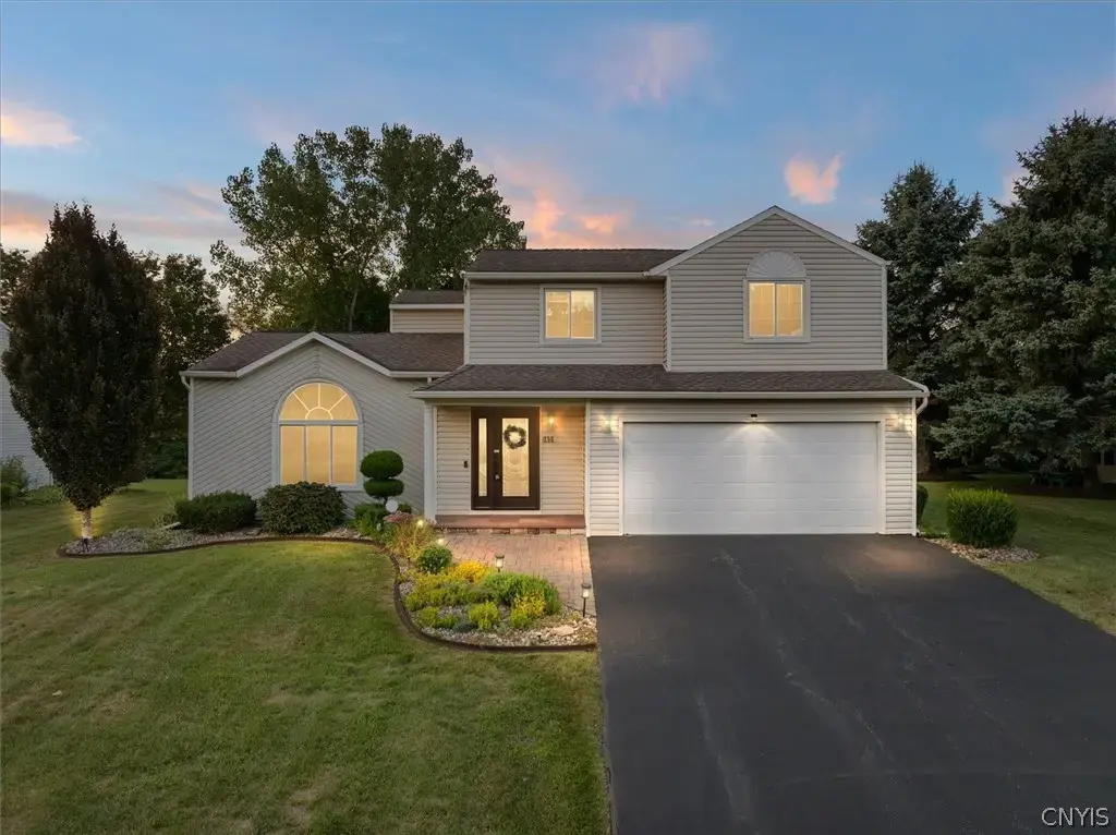 414 Mallard Drive, Camillus