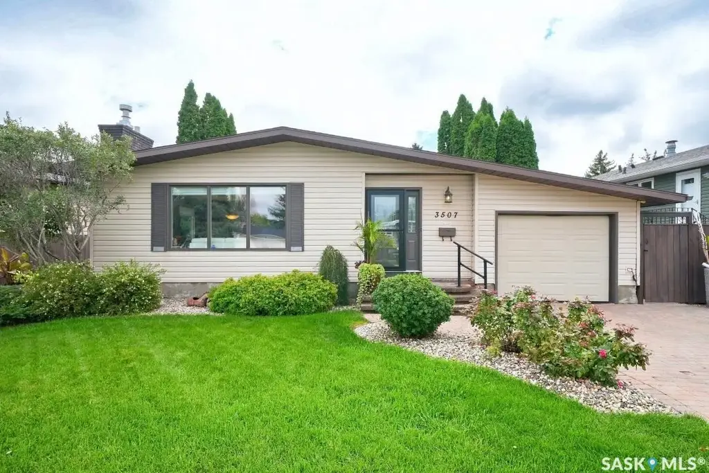 3507 Balfour Street, Saskatoon