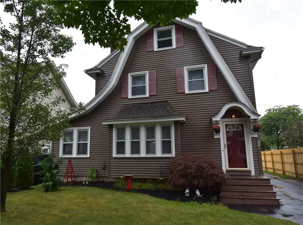 32 Freemont Road, Rochester