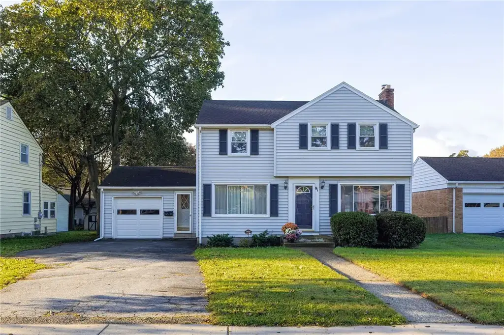 91 Armstrong Avenue, Irondequoit
