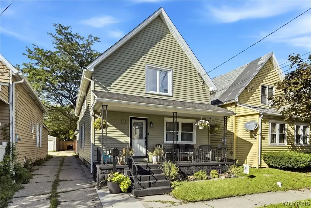13 Sawyer Avenue, Lancaster