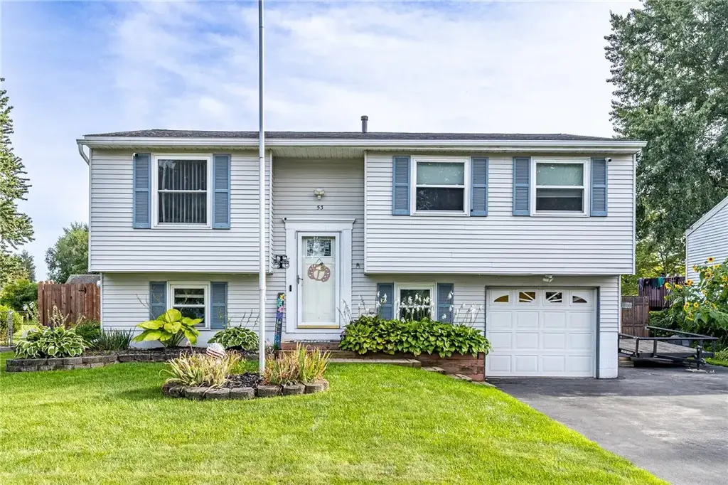 53 Close Hollow Drive, Hamlin