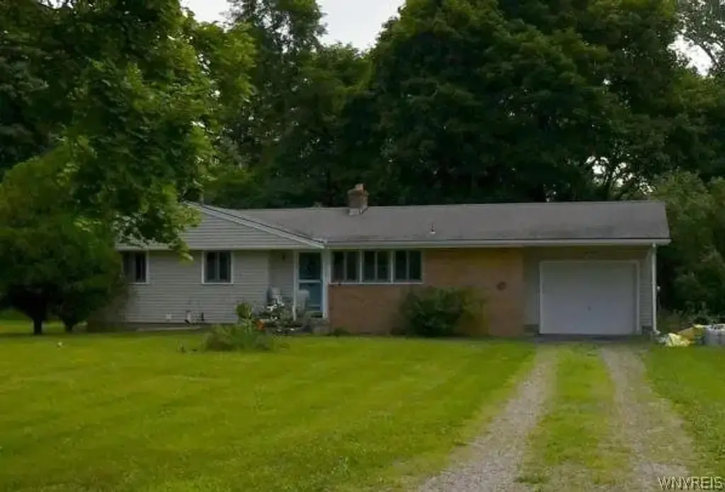 3059 N Creek Road, Porter