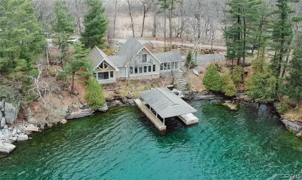 25 Chippewa Point Road E, Hammond