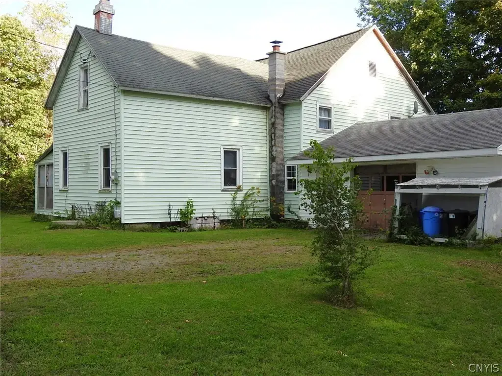 6010 Lacombe Road S, Trenton