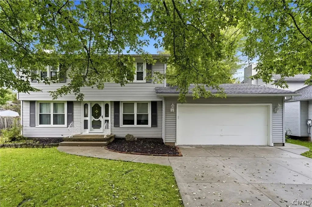 101 Park Lane Circle, Lockport City