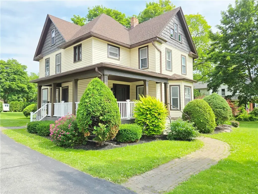 3224 E Henrietta Road, Henrietta