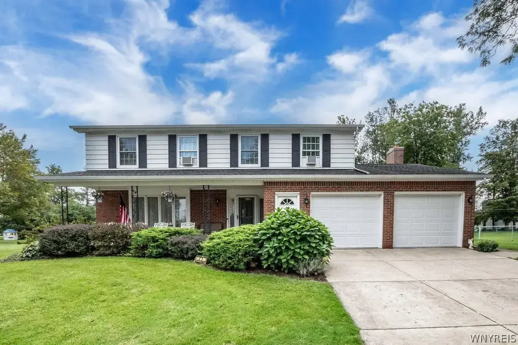 71 Sunrise Terrace, West Seneca
