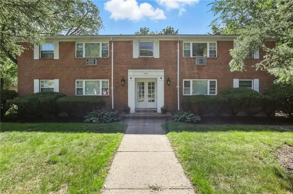 809 East Ave #8, Rochester