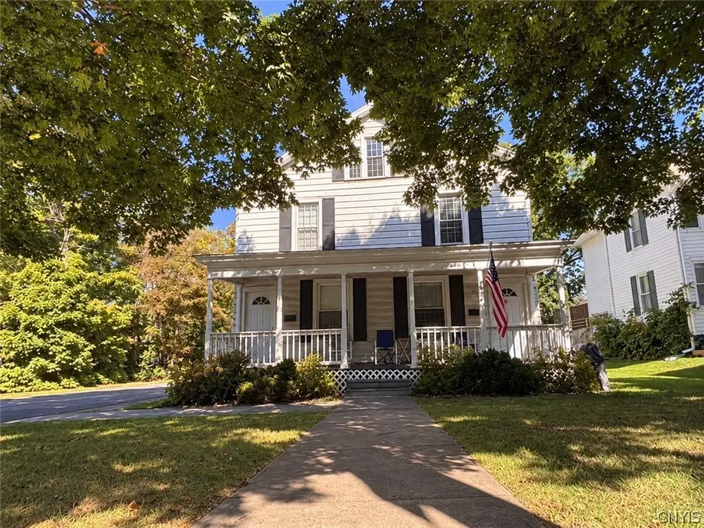 Photo of Listing #S1713092