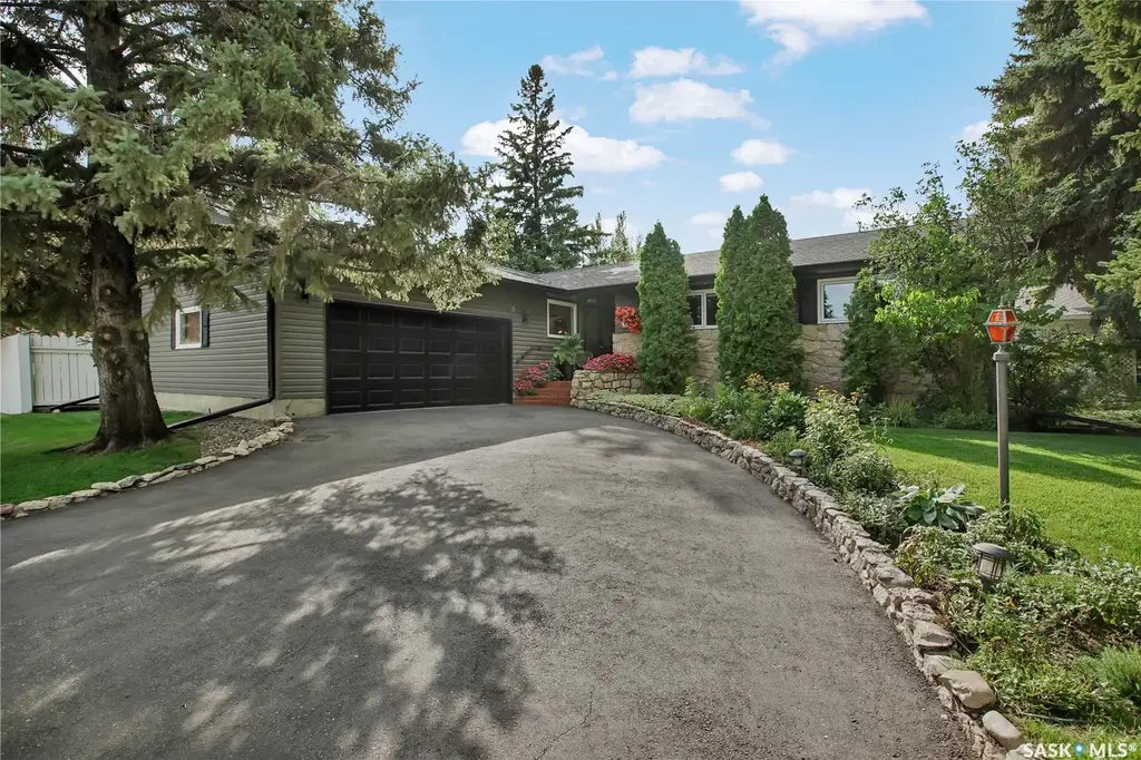 30 Yale Crescent, Saskatoon