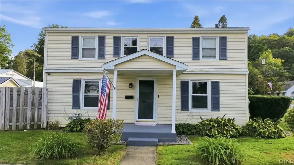 2 Columbia Circle, German Flatts
