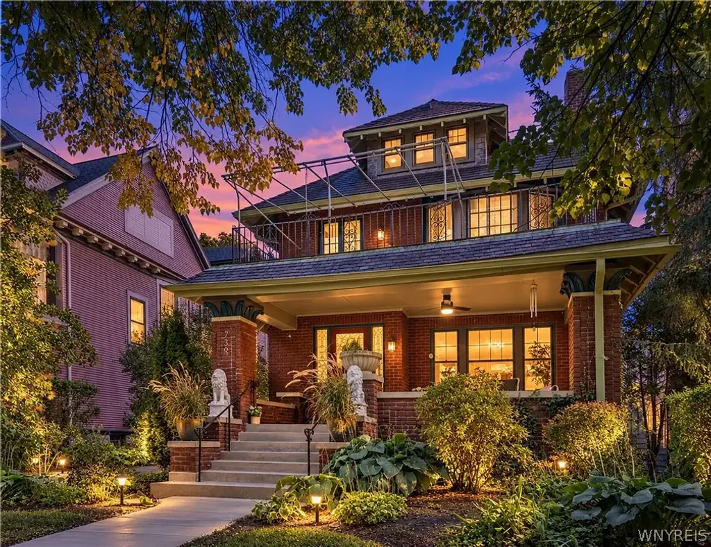 739 Lafayette Avenue, Buffalo
