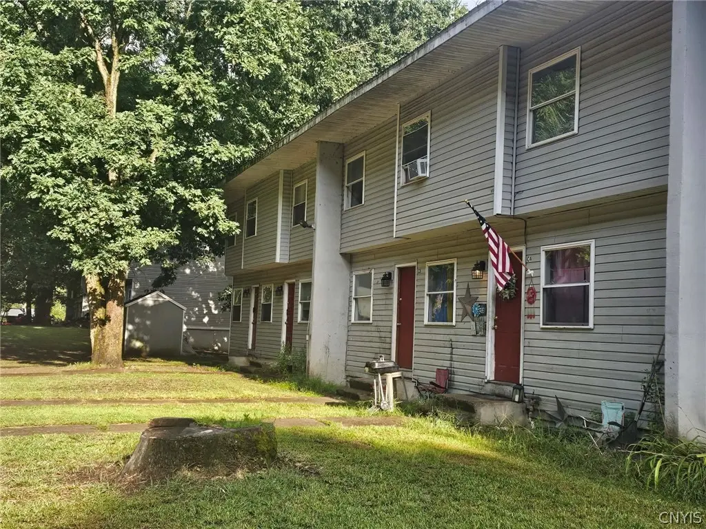 Photo of Listing #S1713879