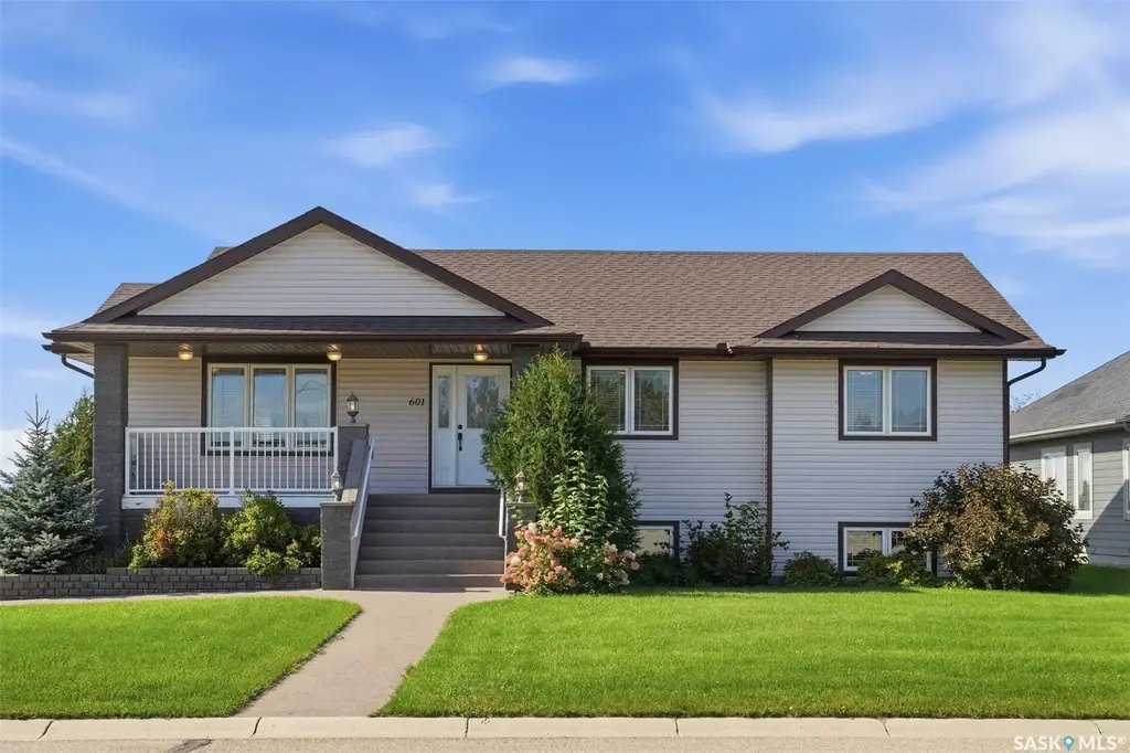 601 4th Street W, Watrous