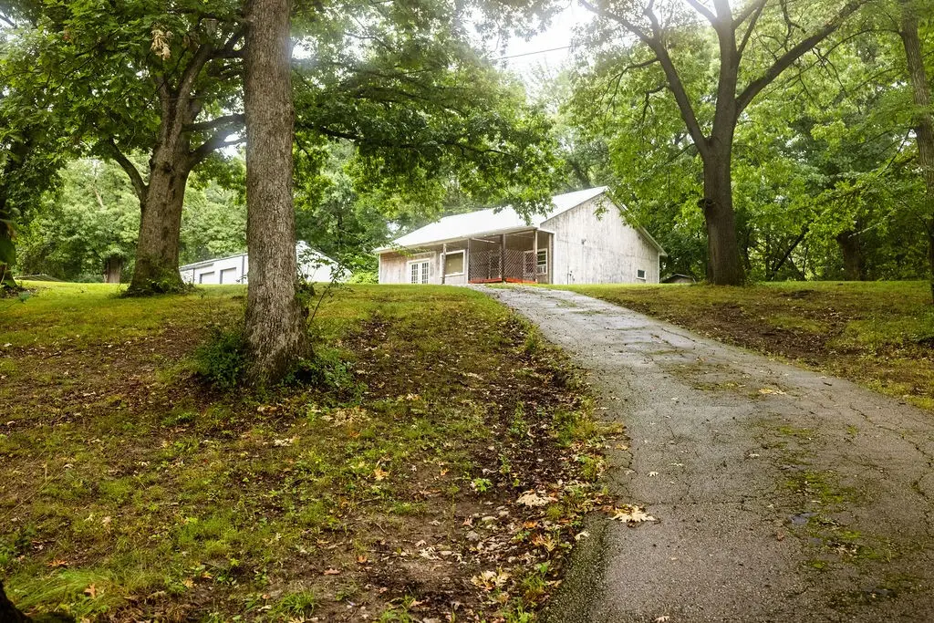 2250 S Shores Drive, Decatur
