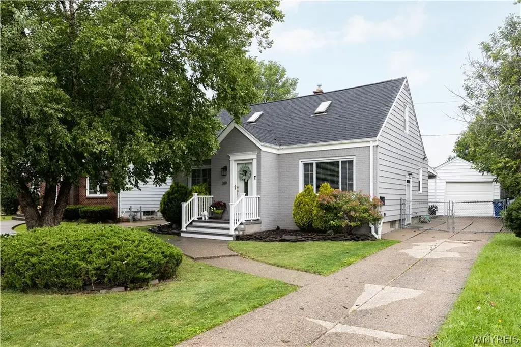 319 Lamont Drive, Amherst