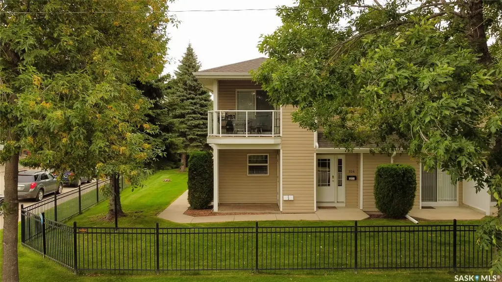 141 105th Street W 104a, Saskatoon