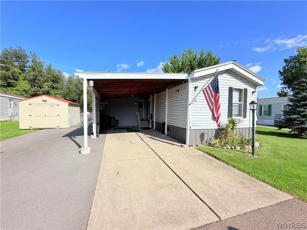 58 W Canyon Drive, Hamburg